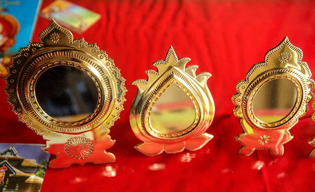 Aranmula Kannadi, meaning the Aranamula mirror, is a handmade metal - alloy mirror, made in Aranmula in state of Kerala, India. Aranmula mirror are the most unique 300 year old Metal Mirror.