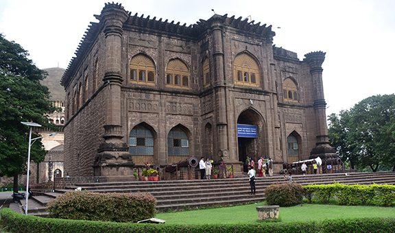 archaeological-museum-bijapur-karnataka-1-attr-popular