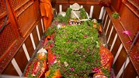 bade-hanuman-temple1-prayagraj-up-attr-hero