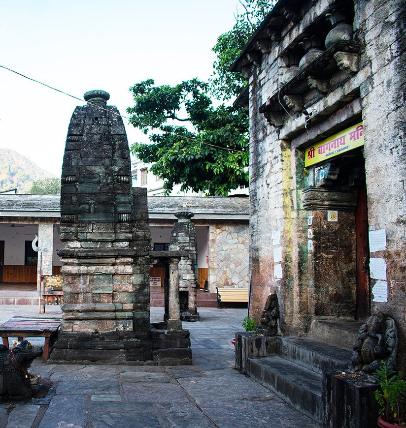 bagnath-temple-kausani-uttarakhand-city-ff