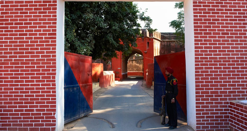 in.gov.incredibleindia.core.models.impl.ImageUtilModelImpl@6fb31af9