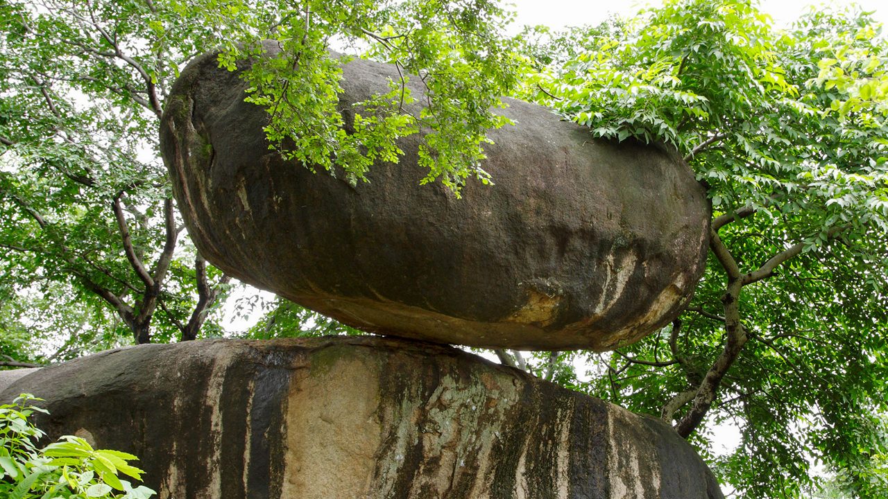 Balancing rock, Jabalpur, India