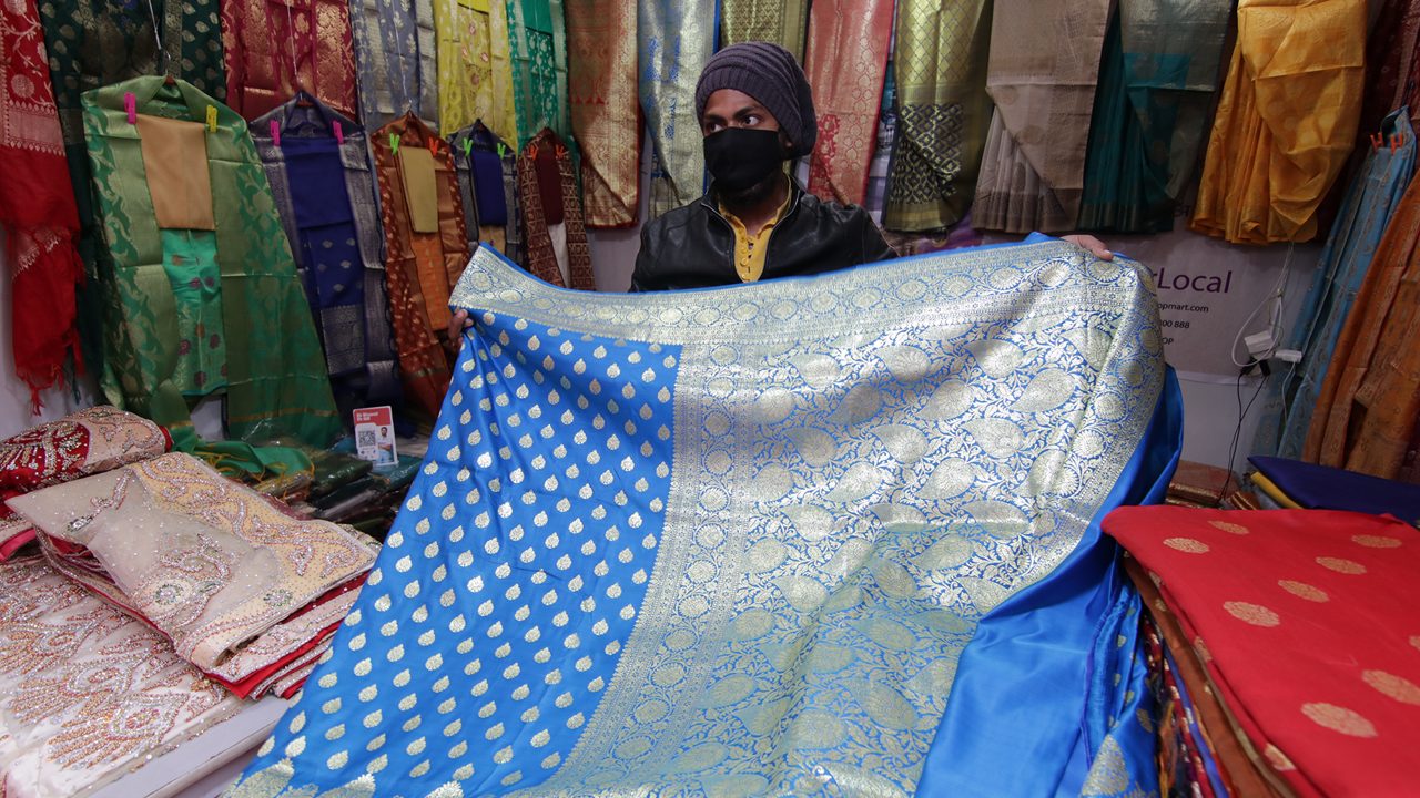 banaras-brocades-and-sarees-up-craft-hero