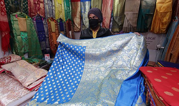 banaras-brocades-and-sarees-up-craft-popular