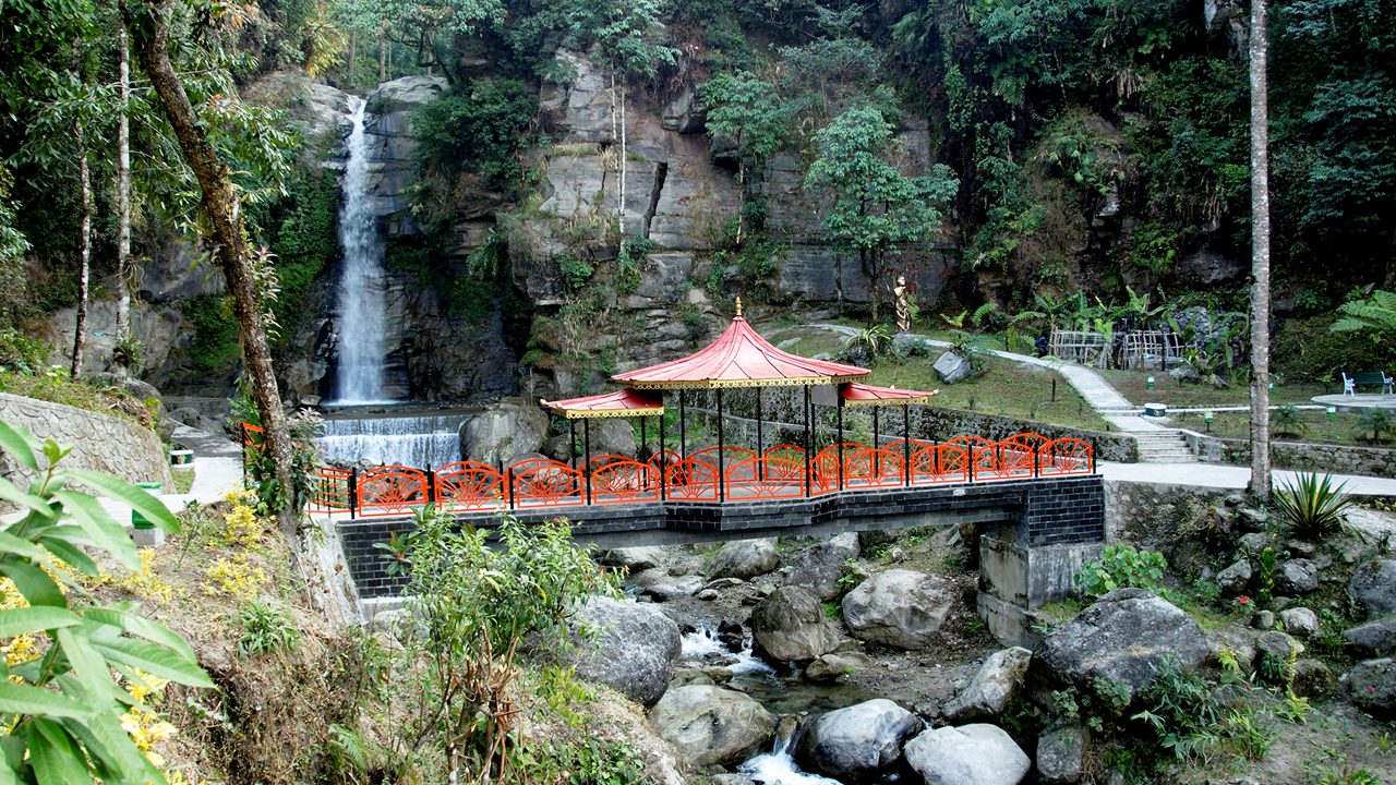 banjhakri-waterfall-gangtok-sikkim-tri-hero