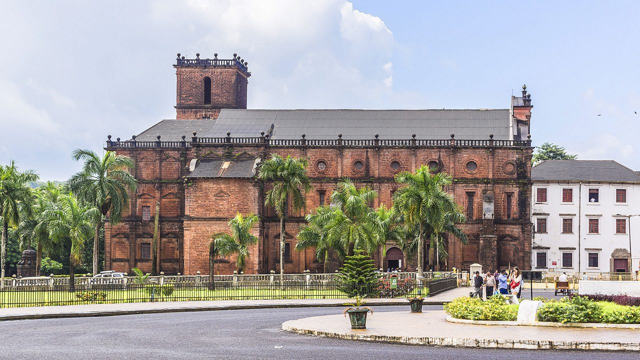 basilica-of-bom-jesus-goa-1-attr-hero