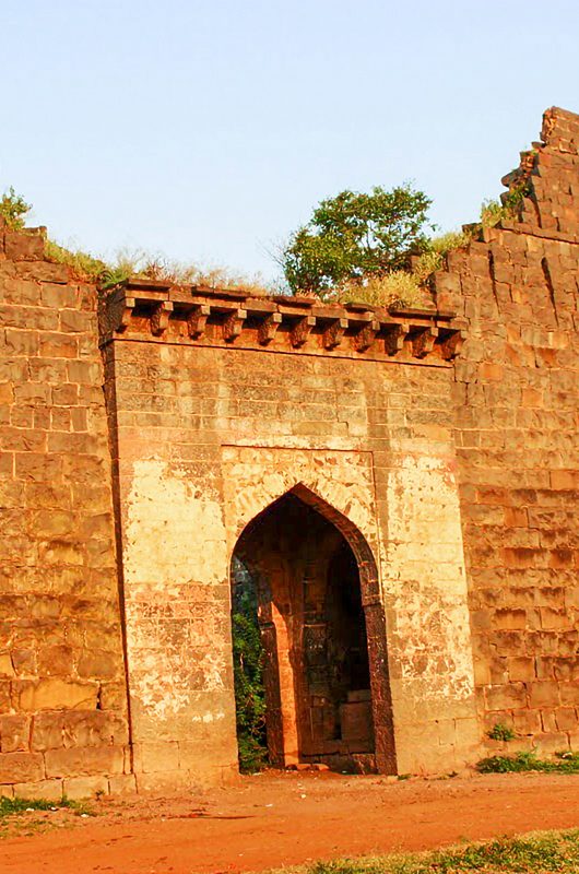 bhalki-fort-bidar-1-attr-nearby