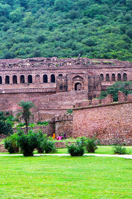 bhangarh-fort-alwar-rajasthan-1-attr-nearby