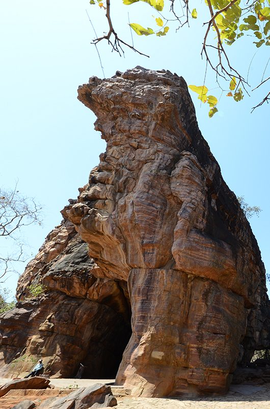 bhimbetka-rock-shelters