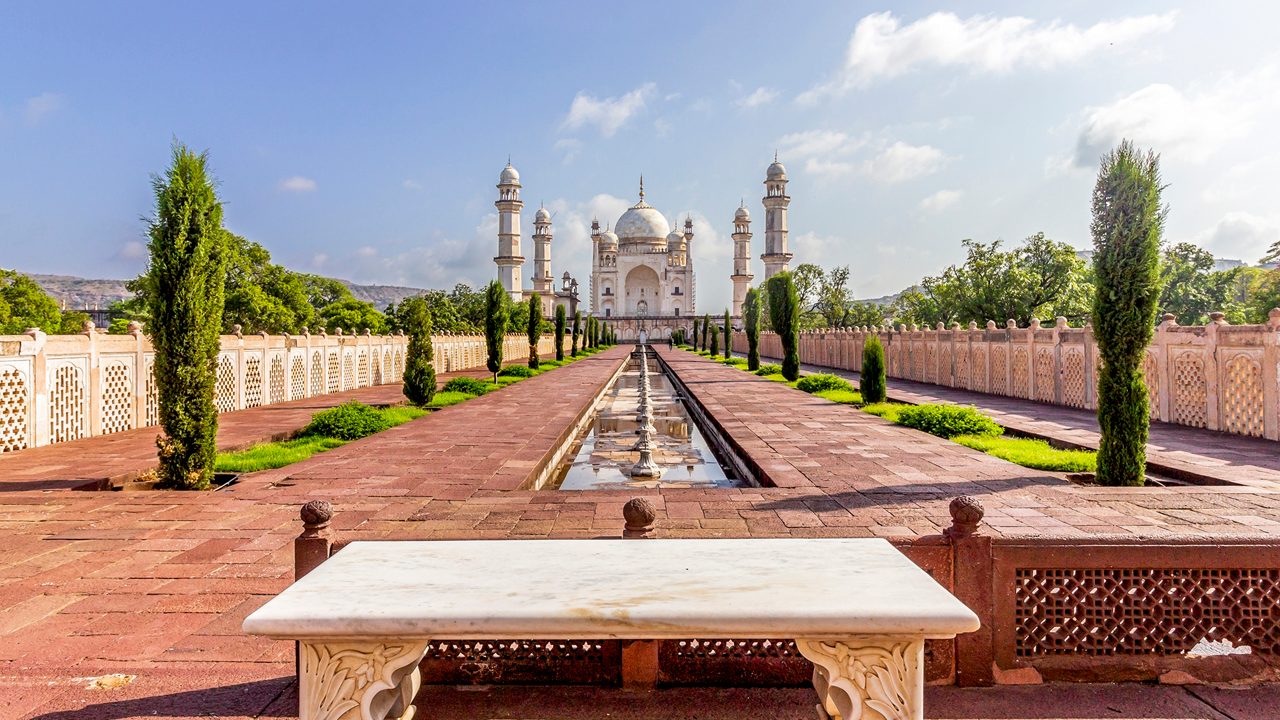 bibi-ka-maqbara-chhatrapati-sambhaji-nagar-maharashtra-attr-hero-7