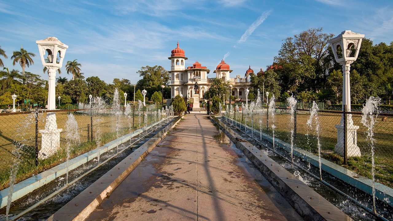 bird-park-at-gulab-bagh-udaipur-r