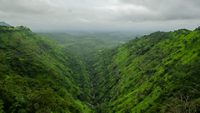 camel-valley-igatpuri-maharashtra-attr-hero