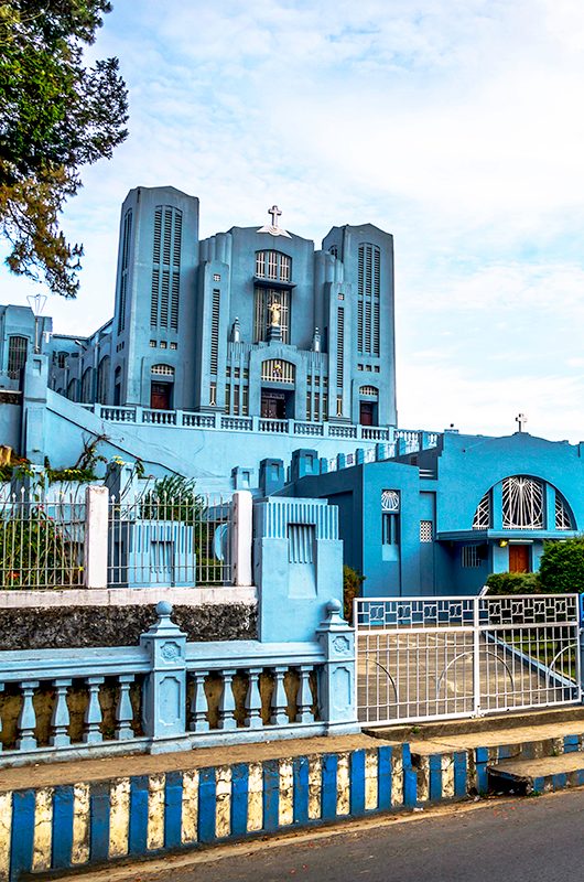 cathedral-of-mary-help-of-christians-attr-nearby
