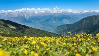 On top of the Chanderkhani Pass in the Himalayas