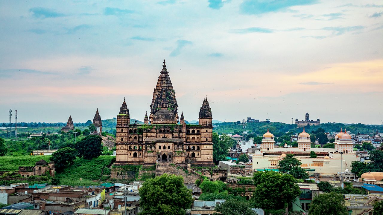 chaturbhuj-temple-orchha-madhya-pradesh-2-attr-hero