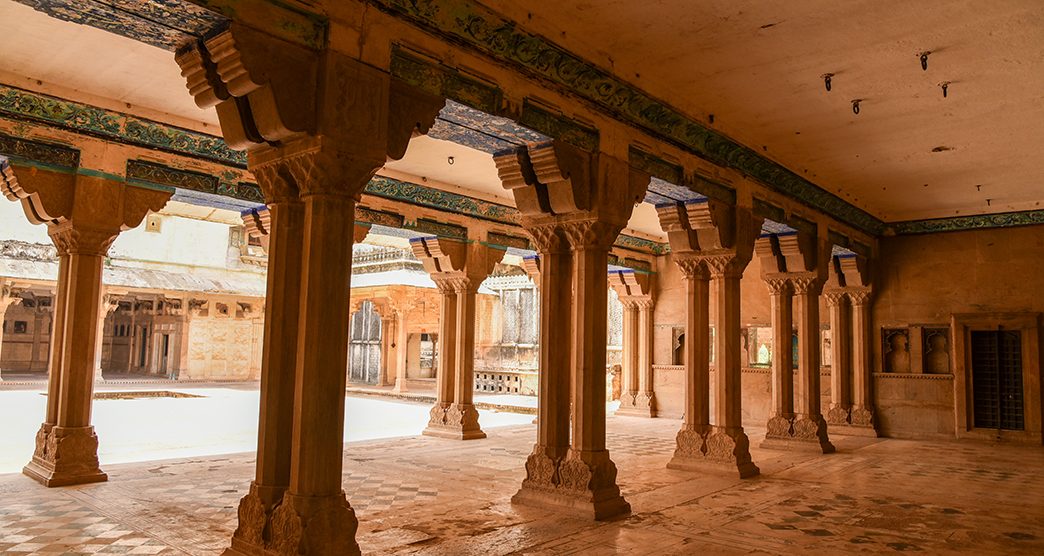 in.gov.incredibleindia.core.models.impl.ImageUtilModelImpl@3d976c14