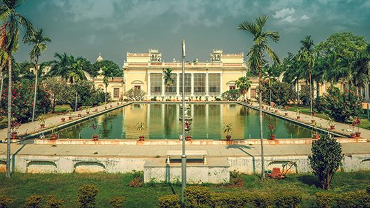 chowmahalla-palace-hyderabad-telangana-tri-side