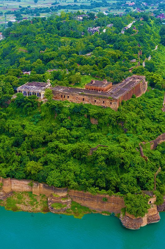 chunar-fort-varanasi-attr-nearby