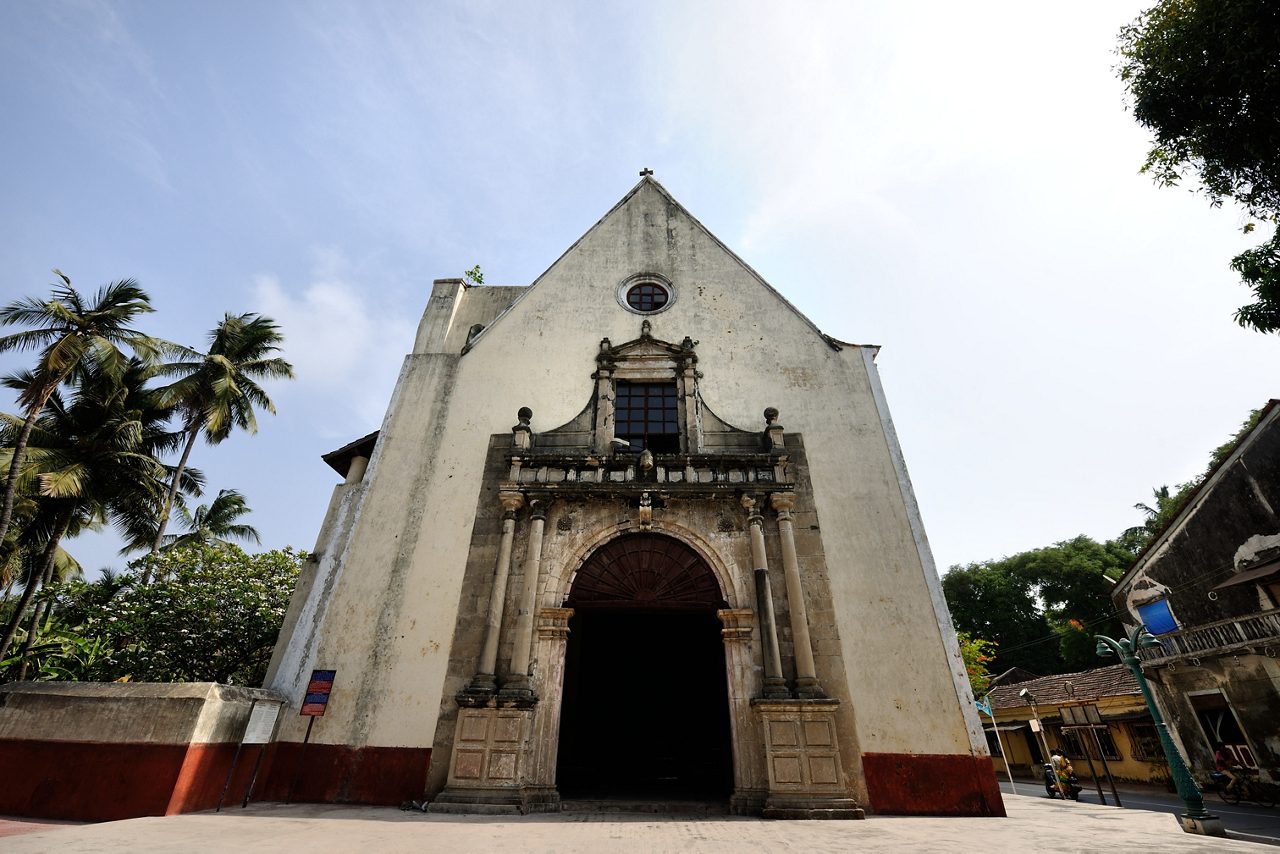 church-of-bom-jesus-daman-daman-&-diu-1-attr-hero