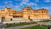 city-palace-udaipur-rajasthan-1-new-attr-hero