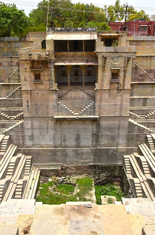 dhabhai-kund-bundi-rajasthan-1-attr-nearby