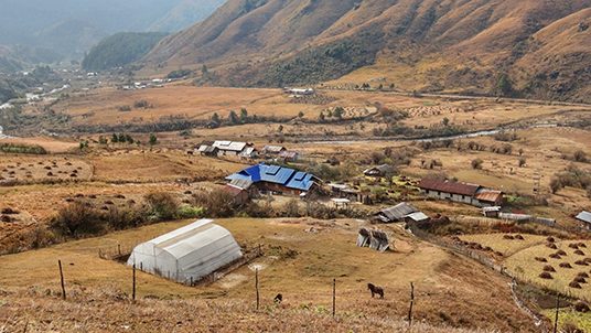 dorjeeling-village-mechuka-tri-side