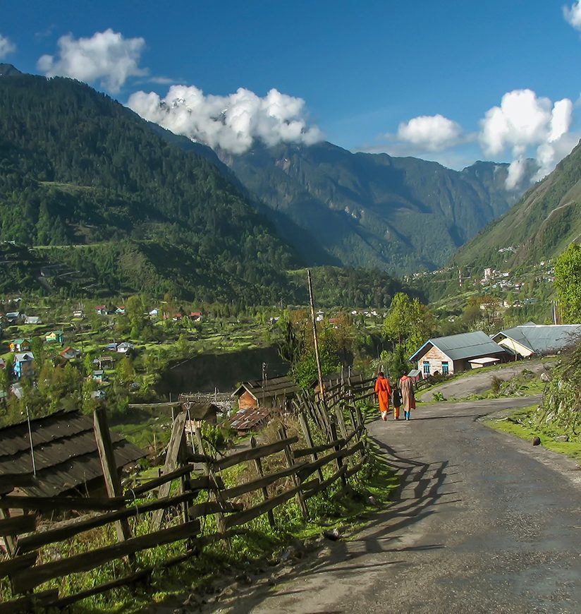 Road of Lachung, Lachung valley, town and a beautiful hill station in Northeast Sikkim, India. 9,600 feet and at the confluence of the lachen and Lachung Rivers, both tributaries of the River Teesta.