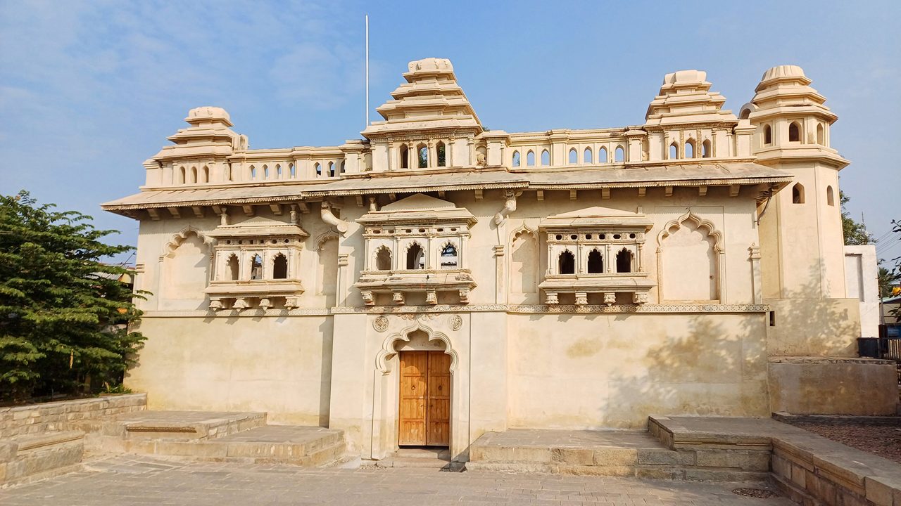 gagan-mahal-hampi-2