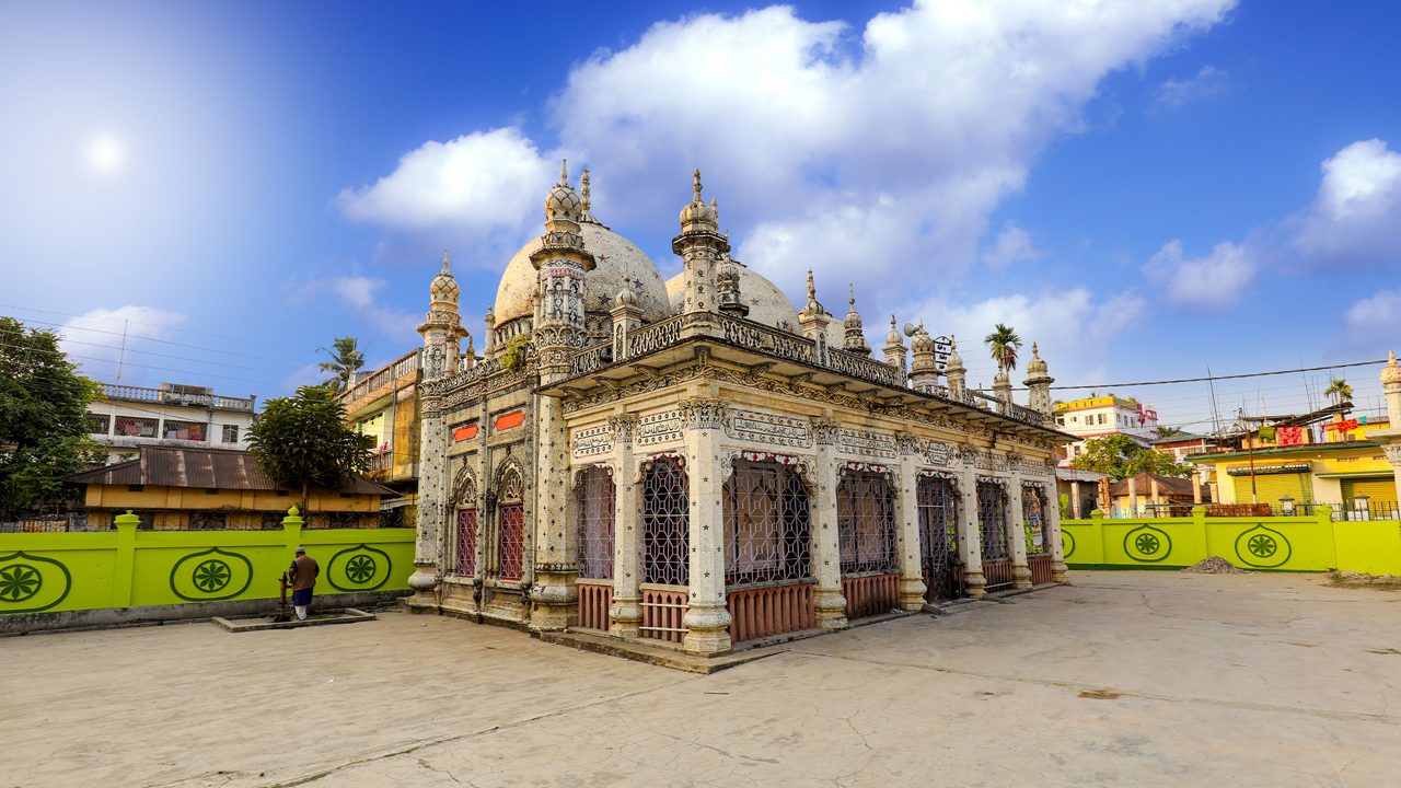 gedu-mia_s-mosque-agartala-tripura-1-attr-hero