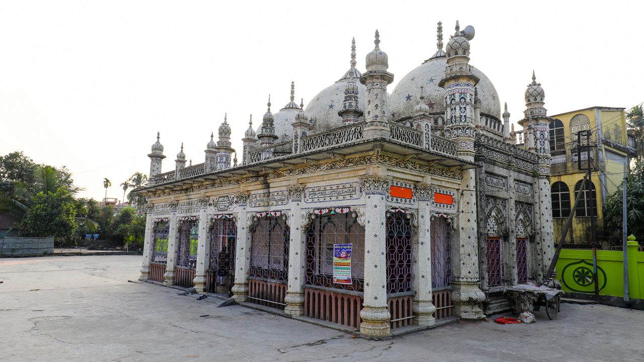 gedu-mia_s-mosque-agartala-tripura-2-attr-hero