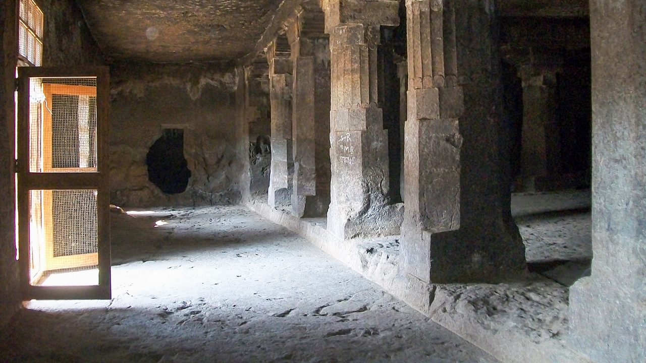 ghatotkach-caves-chhatrapati-sambh