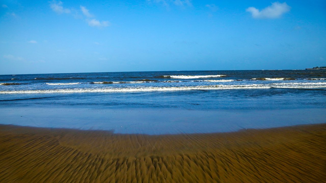 ghoghla-beach-daman-&-diu-diu-4-attr-hero