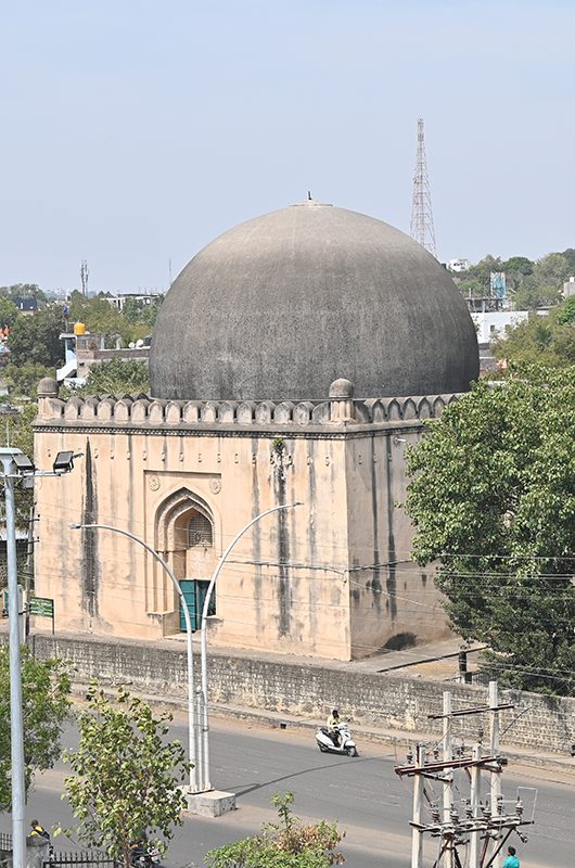 government-museum-gulbarga-karnataka-attr-nearby