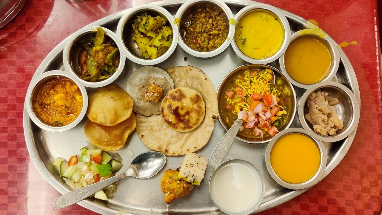 Gujarati Thali - Home made Feeling