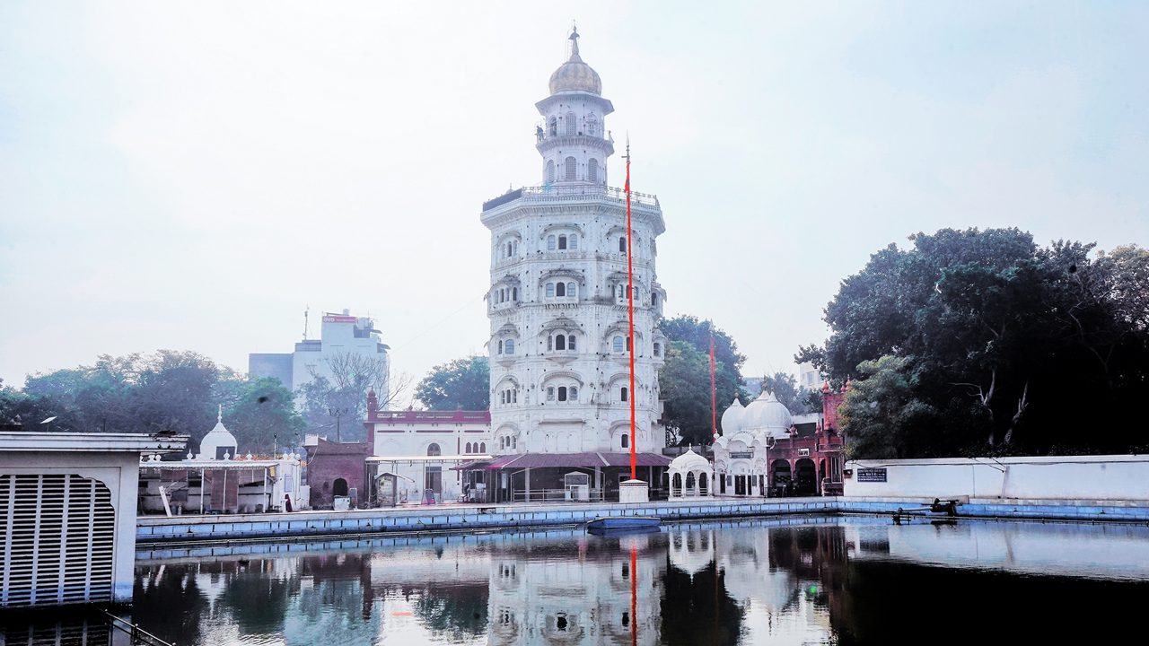 gurudwara-baba-atal-sahib-amritsar-pu