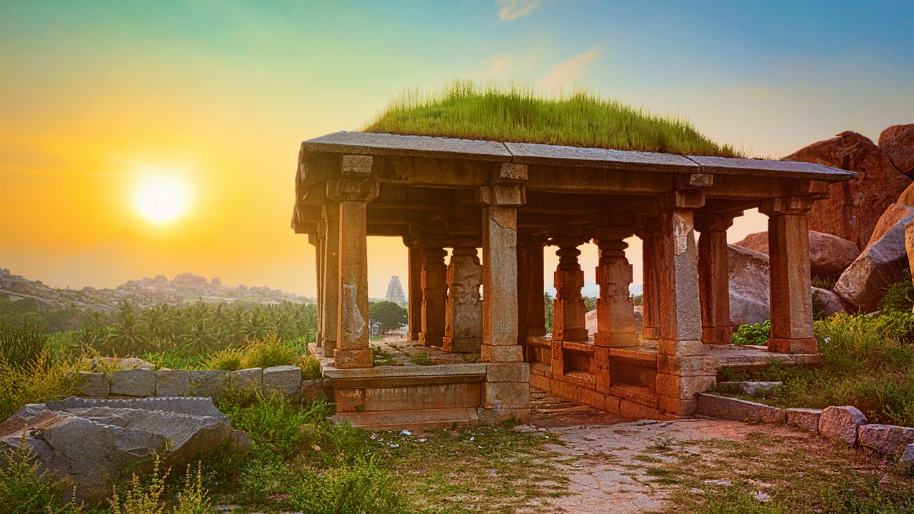 hampi-bazaar-hampi-karnataka-4-attr-hero.jpg