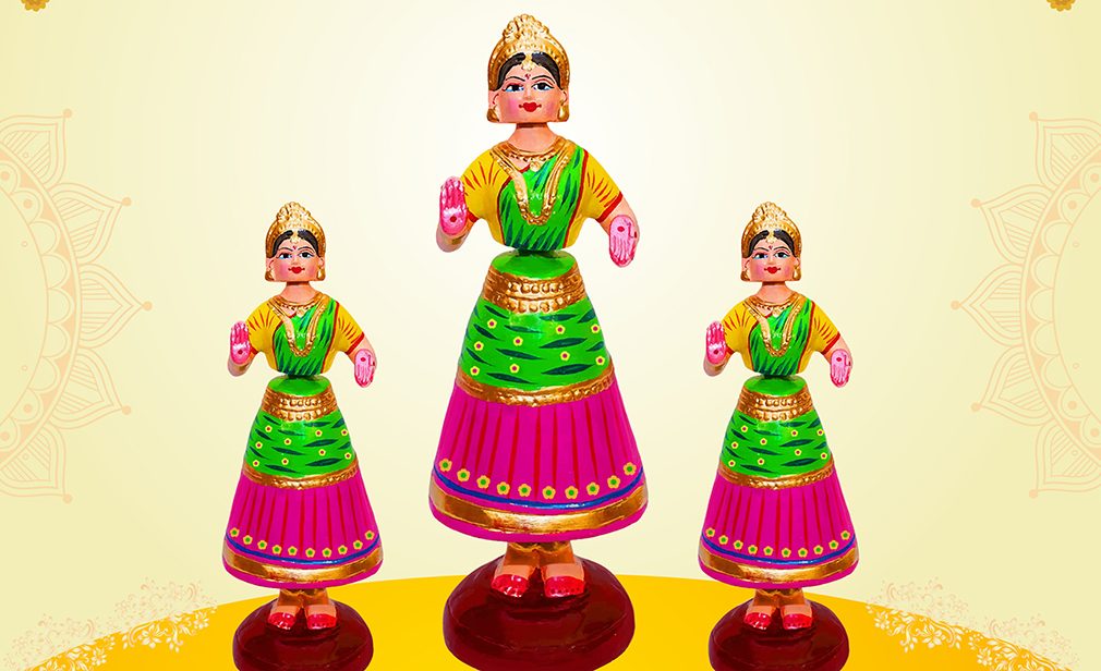 Kondapalli Bomma Andhra Pradesh Handmade Wooden Dancing Doll, Indian Handcrafts