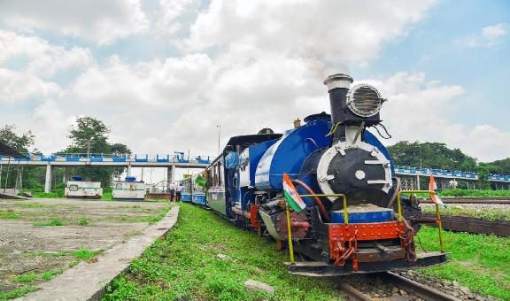 Darjeeling-Himalayan-Railway