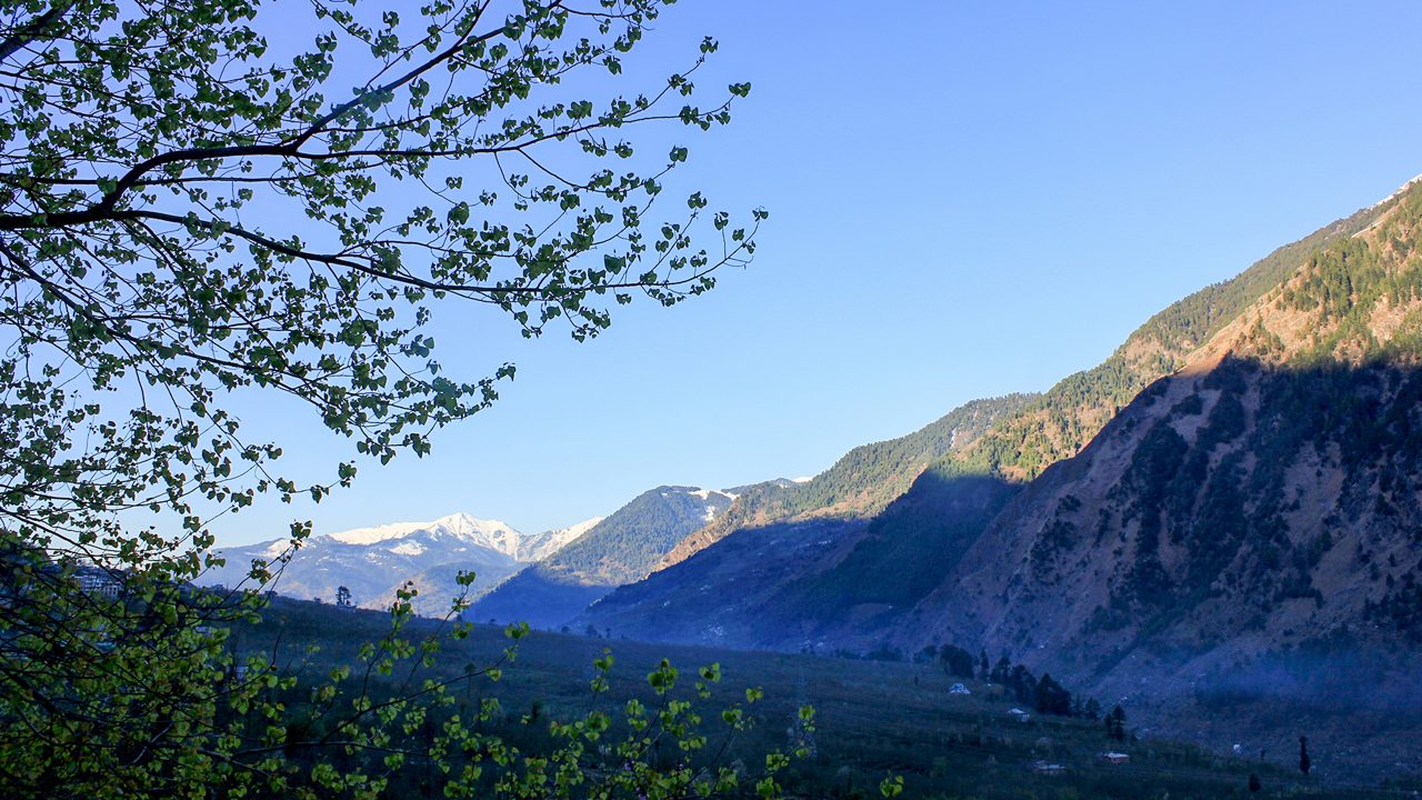 A beautiful view of the Dhauladhar Mountains near Manali in Himachal Pradesh, India