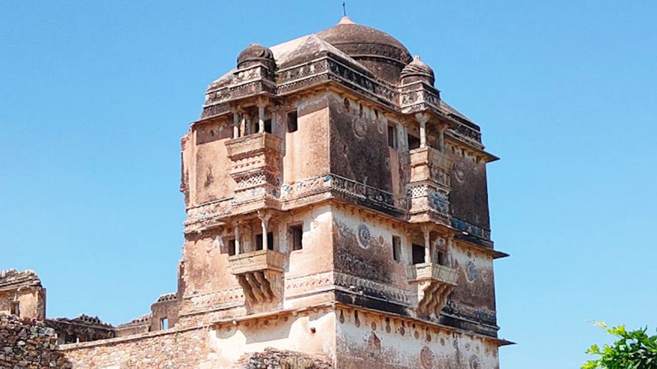 jaimal-and-pattas-palace-chittorgarh-r