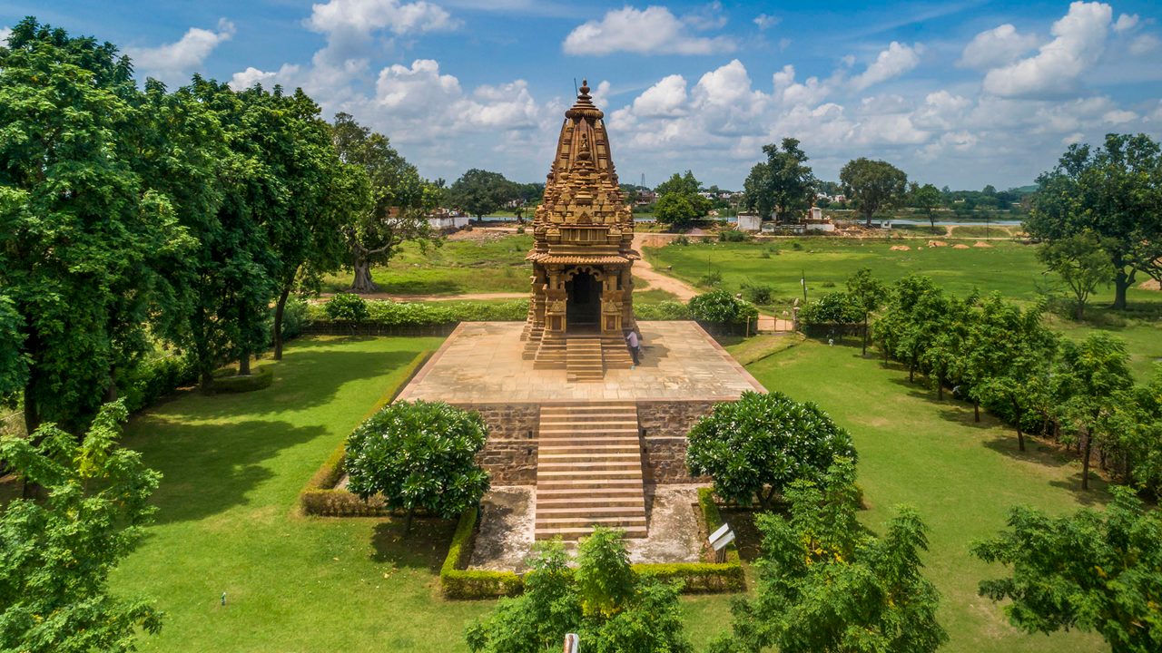 javari-temple-khajuraho-madhya-pradesh-1-attr-hero