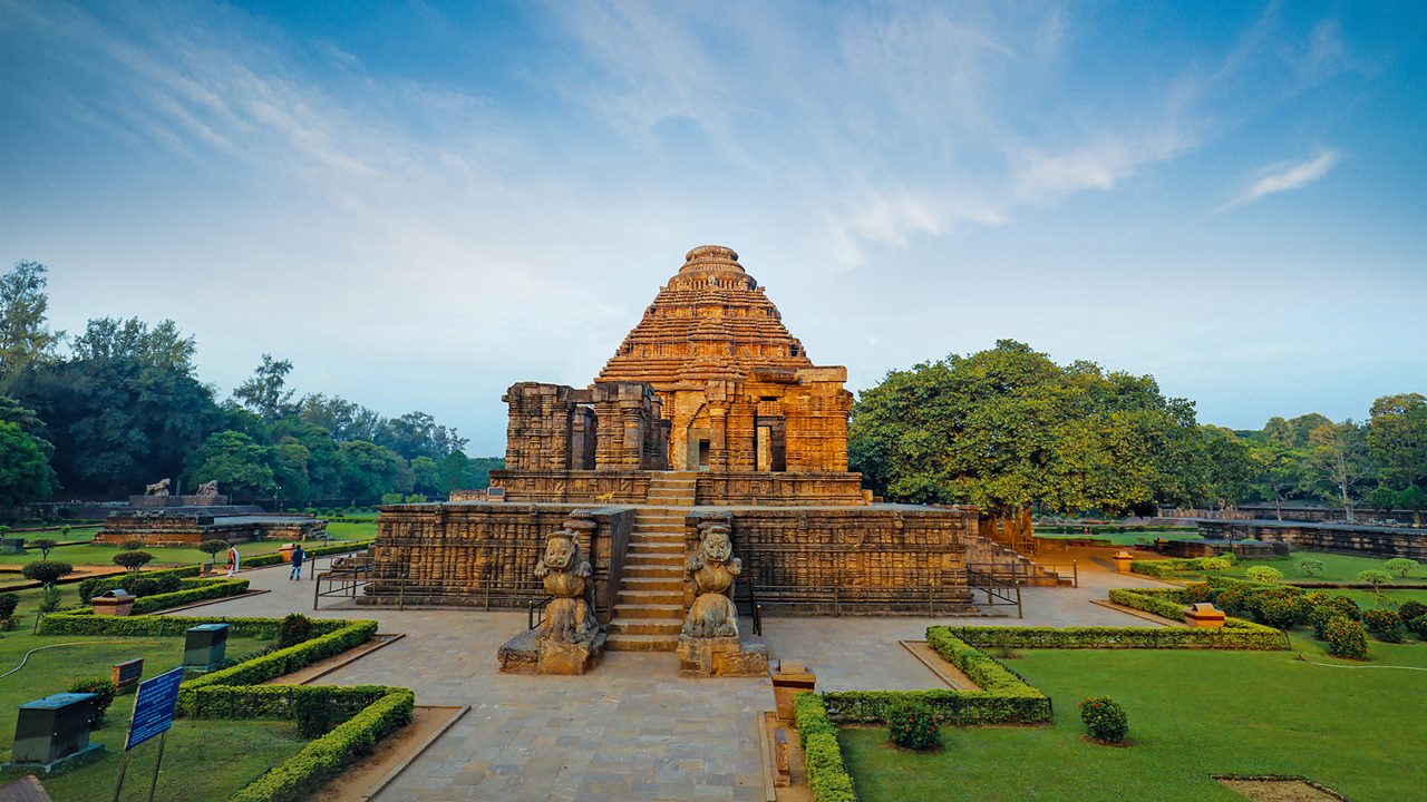 konark-temple-puri-odisha-2-attr-hero