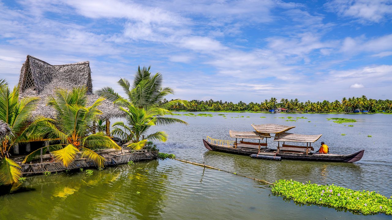 kumarakom-backwaters-kumarakom-kerala-attr-hero-1