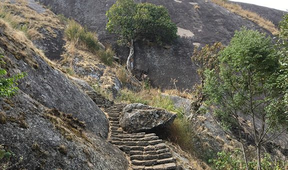 kyllang-rock-shillong-meghalaya-1-blog-adv-exp-cit-pop