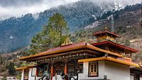 Lachung Monastery is located on the Lachung river bank and offers scenic views of the Lachung. This place holds religious significance for the Buddhist community. 