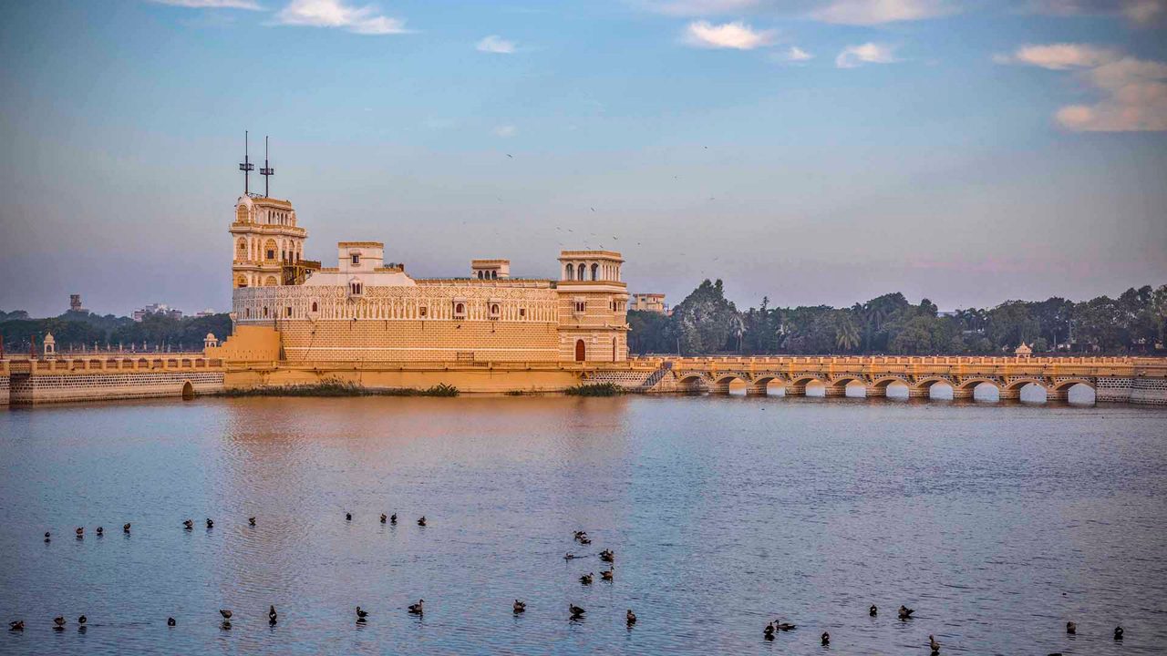lakhota-palace-museum-rajkot-gujarat-3-attr-hero
