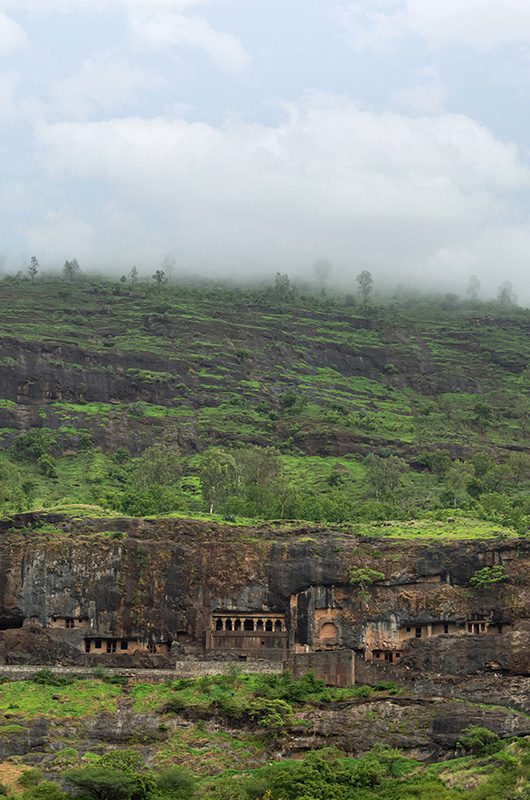 lenyadri-temple-pune1-attr-nearby