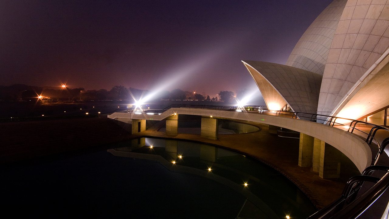 lotus-temple-delhi-5-attr-hero