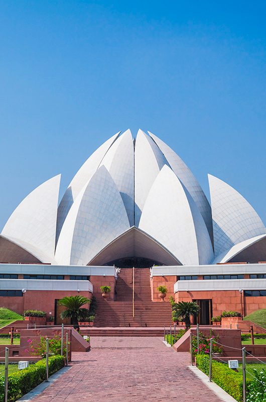 lotus-temple-delhi-attr-nearby