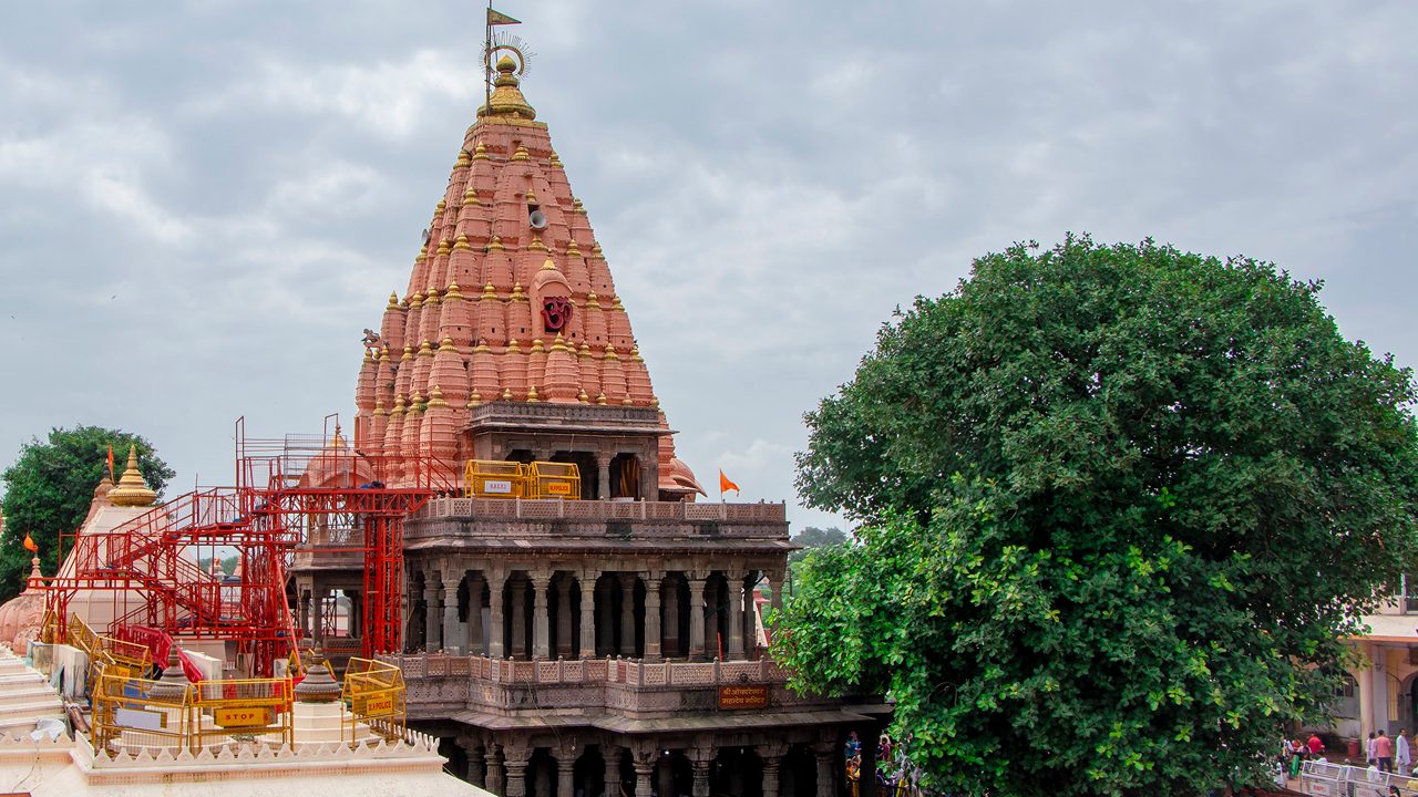 mahakaleshwar-jyotirlinga-temple-ujjain-madhya-pradesh-attr-hero-1